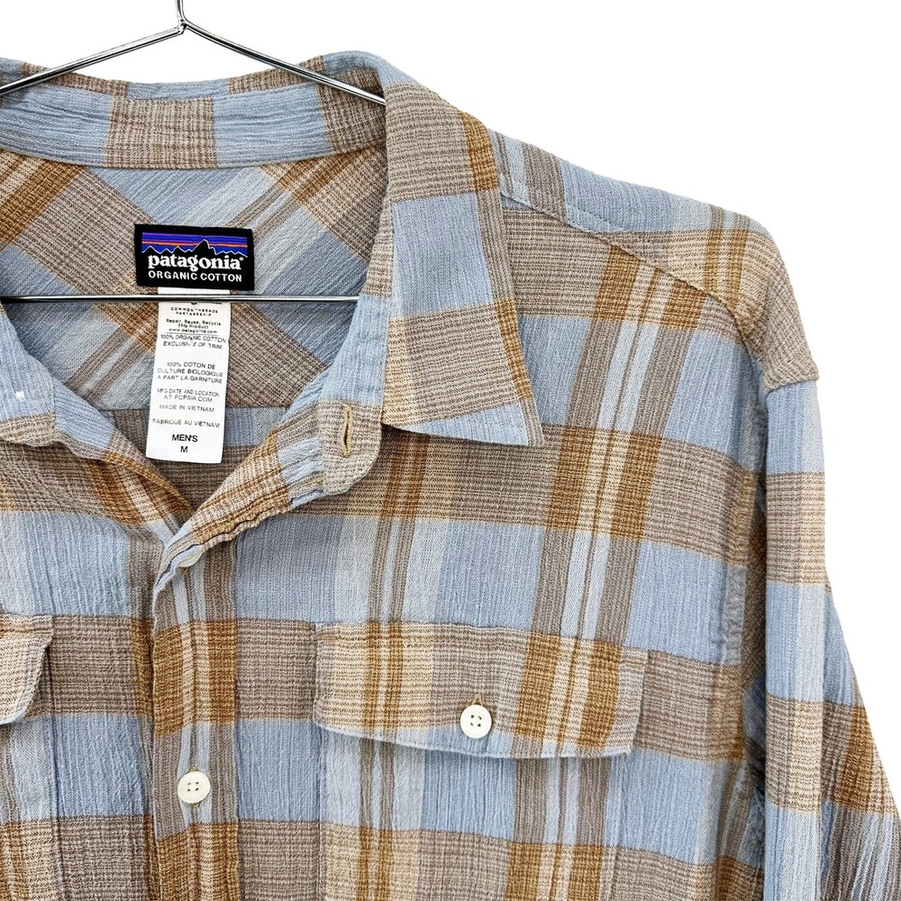 PATAGONIA Men's Organic Cotton Crepe Plaid Button Up Shirt • Medium • blue, tan